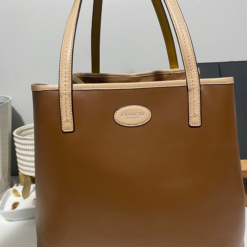 COACH Tote Bag - Picture 15 of 16